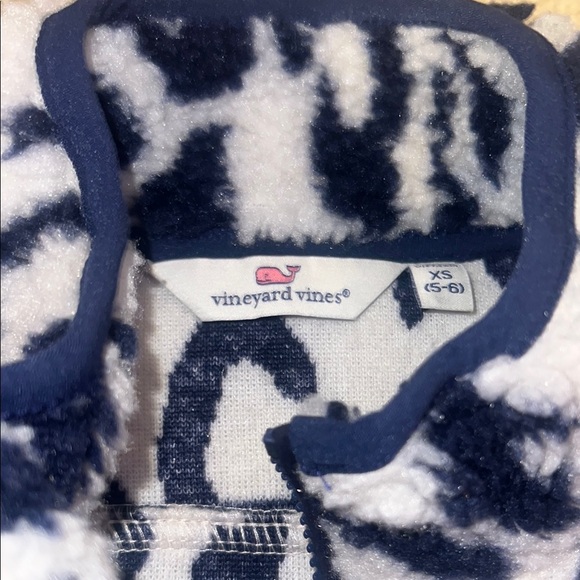 Girls Vineyard Vines Leopard Print Fleece Vest EUC Girls XS - Picture 3 of 6